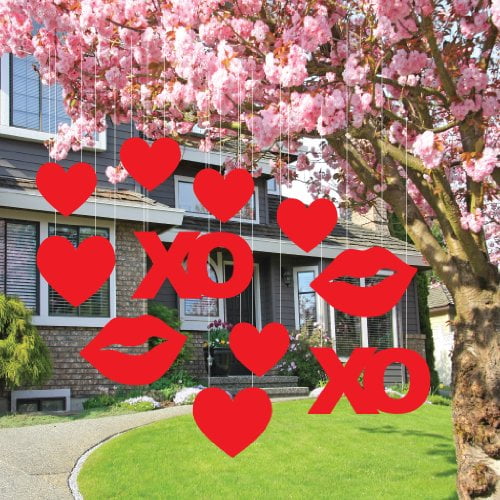 VictoryStore Yard Sign Outdoor Lawn Decorations Set of 9 Hanging Candy Hearts / Valentines Yard Decorations